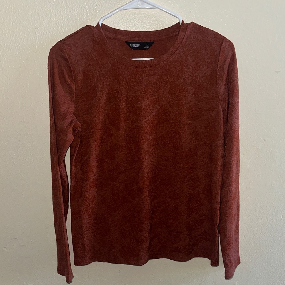 Vera Wang Long Sleeve Top